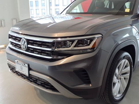 Certified 2023 Volkswagen Atlas Cross Sport SE w/ Panoramic Sunroof Package AWD/4WD image 7