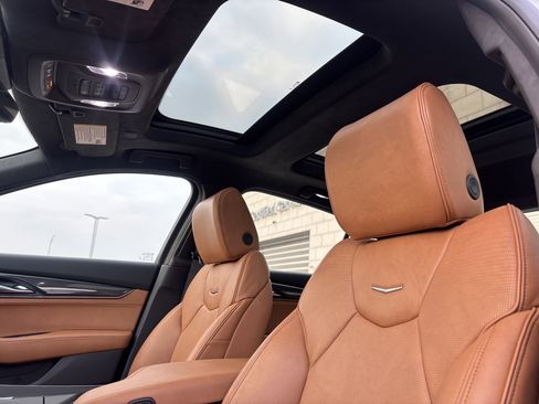 New 2026 Cadillac CT5 V w/ Platinum Package image 28