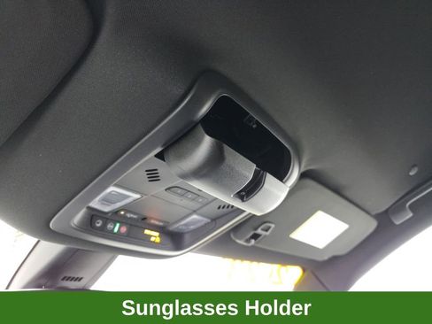 Certified 2023 Buick Enclave Essence image 37