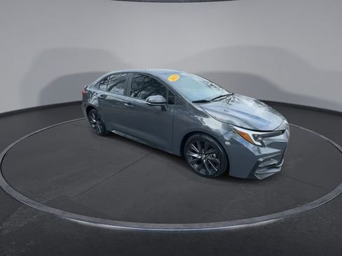 Used 2023 Toyota Corolla SE image 4