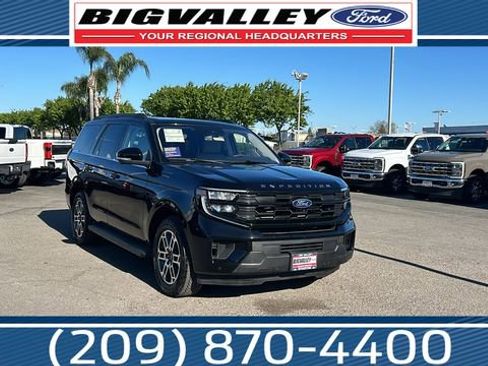 Certified 2025 Ford Expedition Active image 1