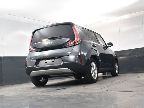 Certified 2025 Kia Soul LX w/ LX Technology Package FWD image 14