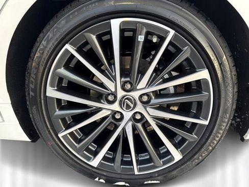 New 2025 Lexus ES 350 w/ Premium Package image 10