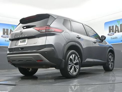 Used 2023 Nissan Rogue SV FWD image 18
