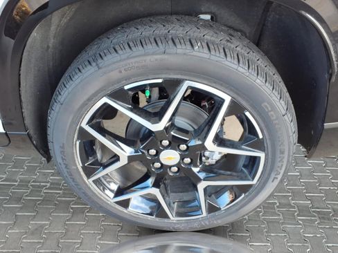 New 2026 Chevrolet Traverse High Country image 13