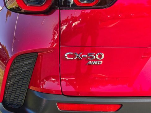Certified 2025 MAZDA CX-50 2.5 Hybrid w/ Premium Plus Pkg image 9