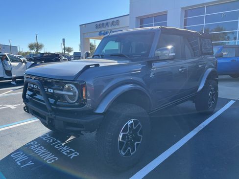 Used 2022 Ford Bronco Outer Banks image 4