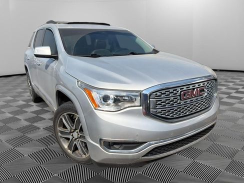 Used 2017 GMC Acadia Denali AWD/4WD image 2