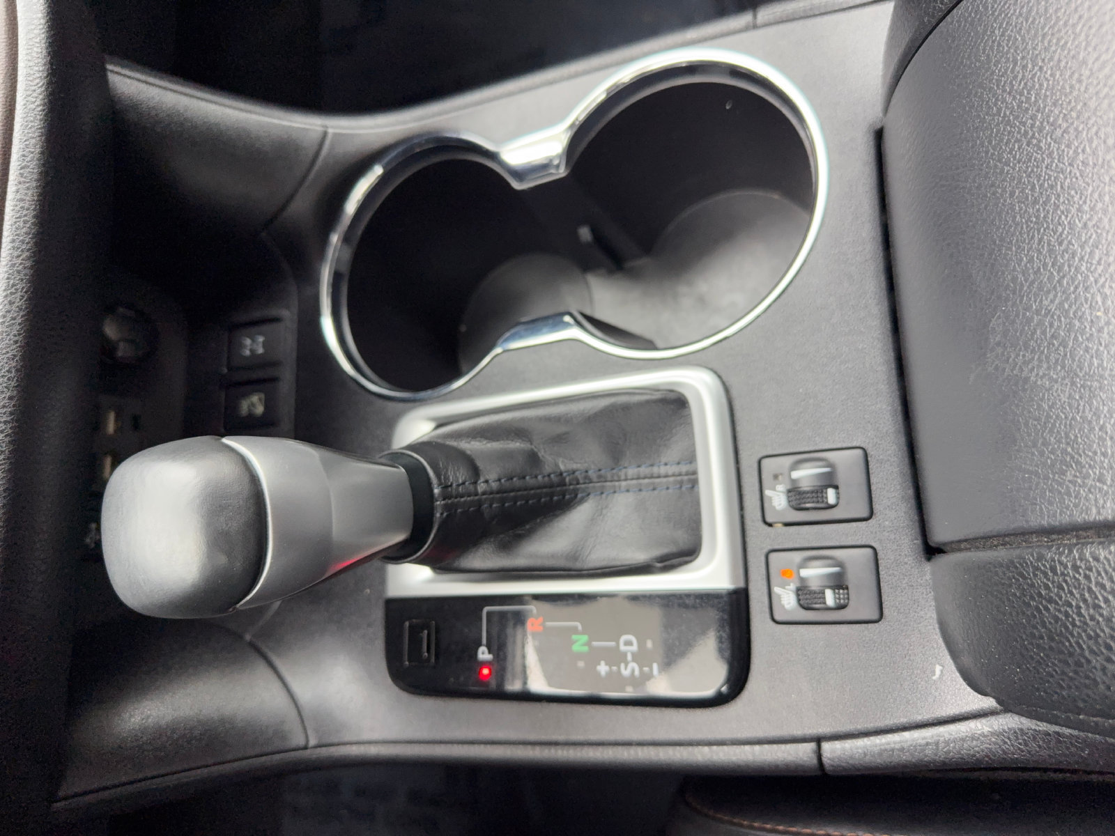 Used 2019 Toyota Highlander XLE AWD/4WD image 22
