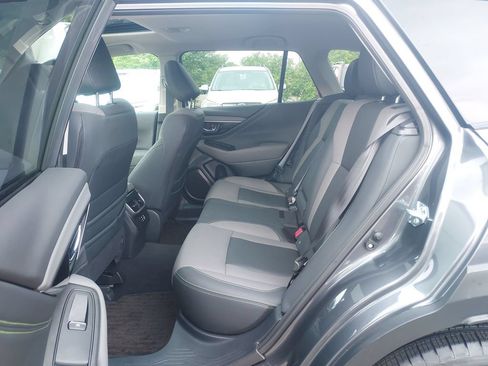 Certified 2025 Subaru Outback Onyx Edition AWD/4WD image 29