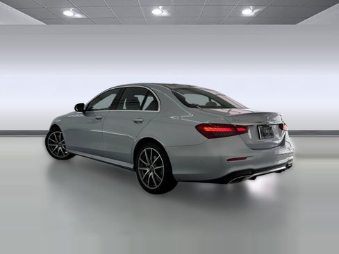 Used 2023 Mercedes-Benz E 350 Sedan image 3