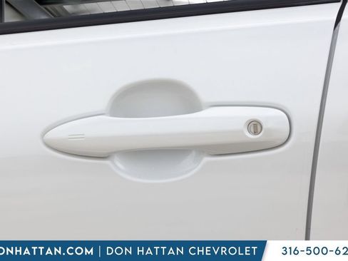 Used 2024 Toyota Prius XLE FWD image 29