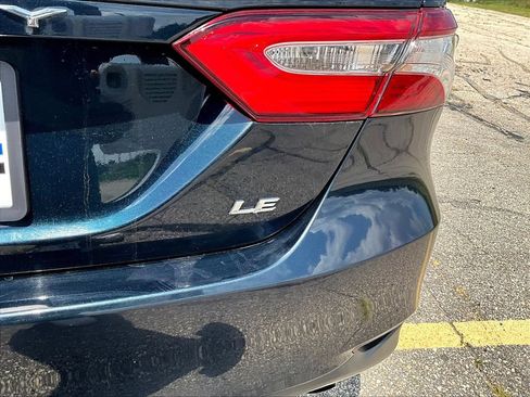 Used 2019 Toyota Camry LE FWD image 25