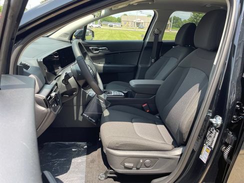 New 2026 Kia Sportage LX AWD/4WD image 8
