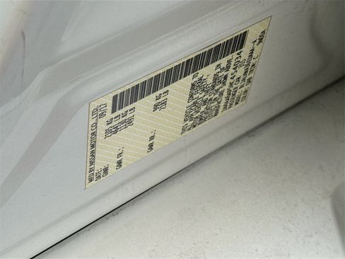 Used 2017 Nissan Maxima Platinum image 31