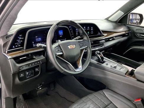 Used 2024 Cadillac Escalade ESV Sport Platinum image 18