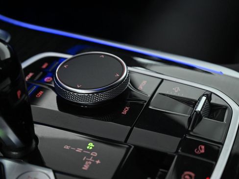 Used 2022 BMW X7 xDrive40i w/ M Sport Package image 23