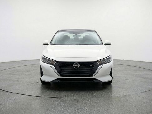 Used 2025 Nissan Sentra S image 2