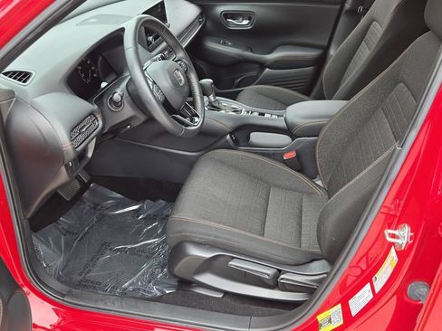 Certified 2024 Honda HR-V Sport image 10