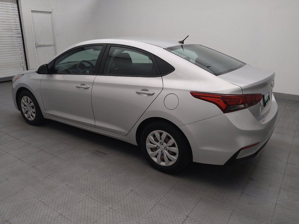 Used 2021 Hyundai Accent SE FWD image 3