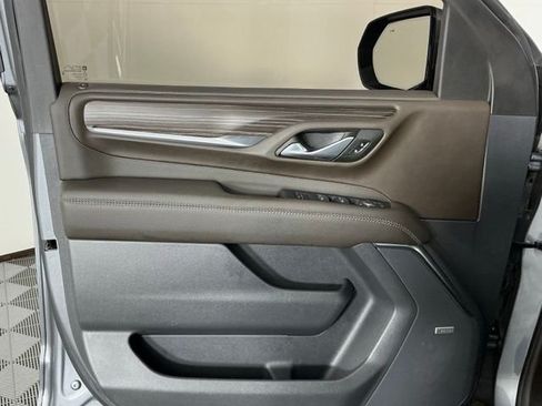 Used 2022 GMC Yukon Denali RWD image 8