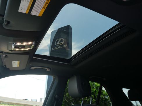 Used 2024 Mercedes-Benz GLE 450 4MATIC image 21