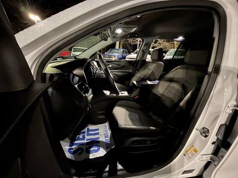 Used 2024 Chevrolet Equinox LT AWD/4WD image 16