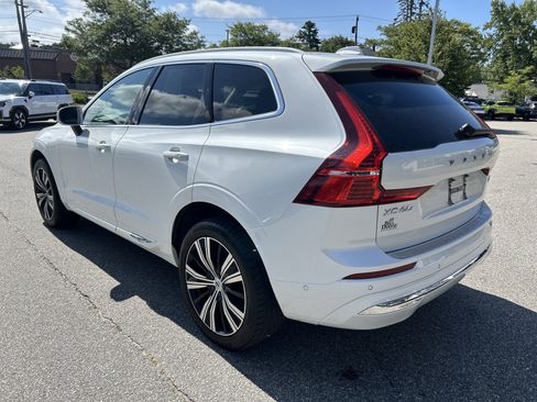 Used 2023 Volvo XC60 B5 Plus w/ Climate Package AWD/4WD image 7