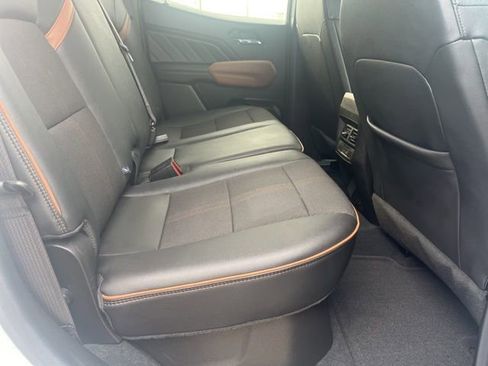 Used 2024 GMC Canyon AT4 image 15