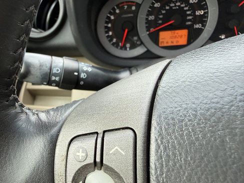 Used 2009 Toyota RAV4 Limited w/ Limited Extra Value Pkg FWD image 26