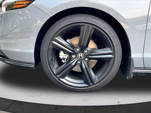 Used 2025 Honda Accord Sport image 33