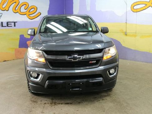Used 2016 Chevrolet Colorado Z71 AWD/4WD image 3
