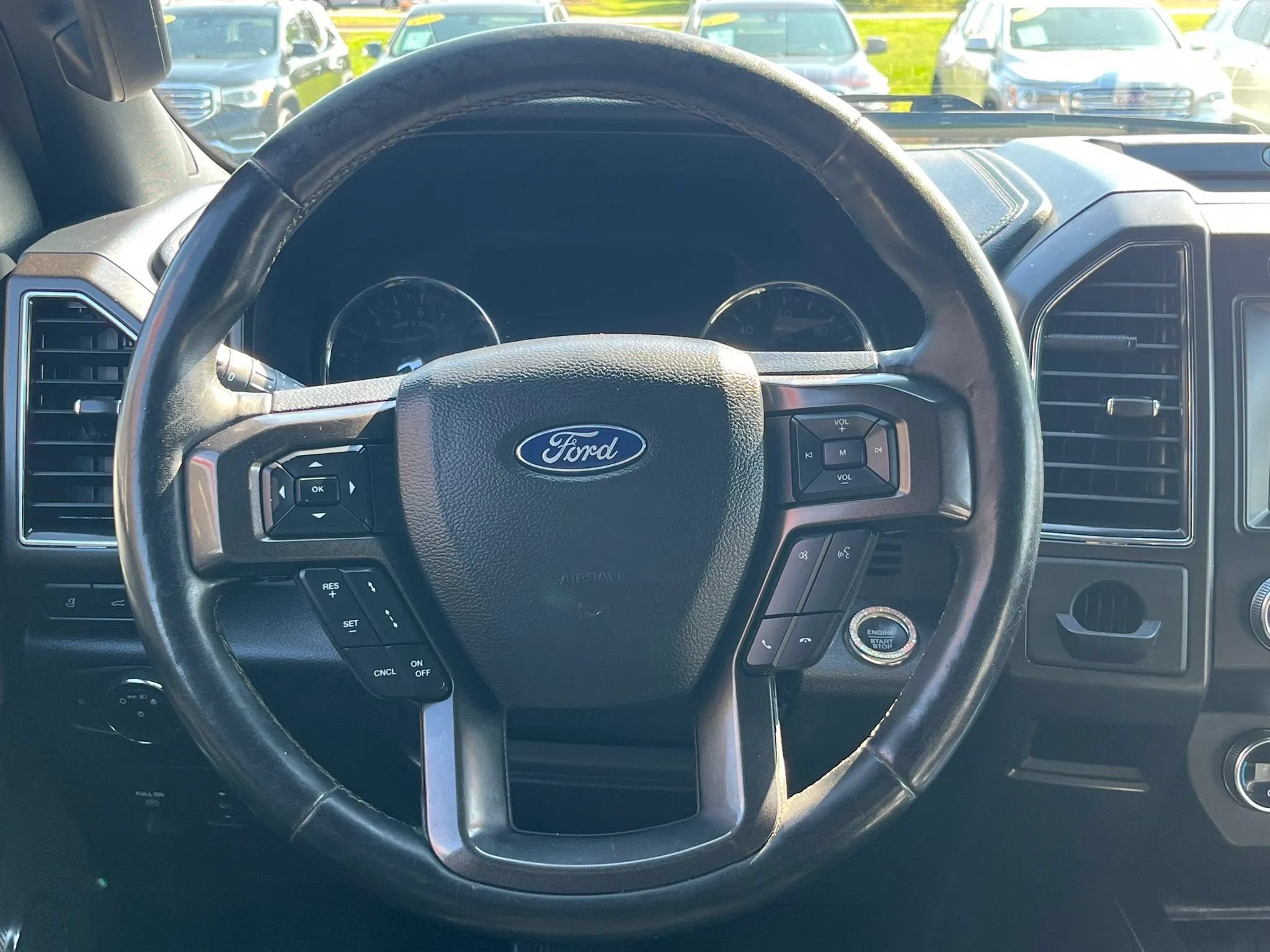 Used 2021 Ford Expedition Limited RWD image 11