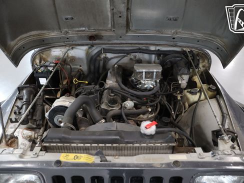 Used 1988 Jeep Wrangler 4WD image 2