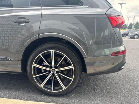 Certified 2024 Audi Q7 3.0T Prestige AWD/4WD image 40