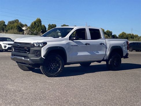 Used 2023 Chevrolet Colorado Trail Boss w/ Technology Package image 3