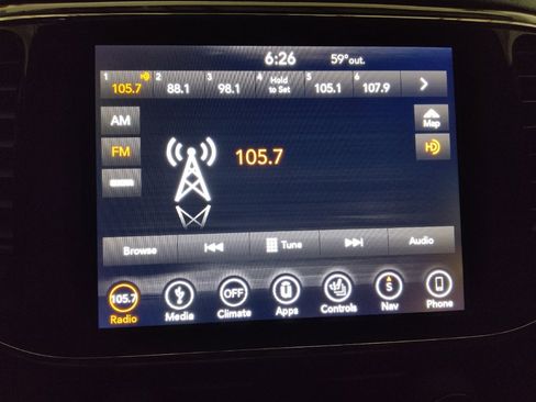 Used 2019 Jeep Grand Cherokee Altitude image 25