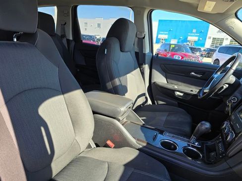 Used 2017 Chevrolet Traverse LT AWD/4WD image 12