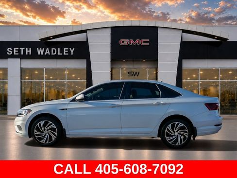 Used 2020 Volkswagen Jetta SEL FWD image 4