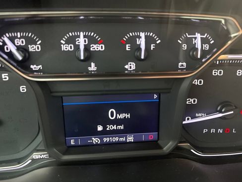 Used 2020 GMC Sierra 1500 SLE w/ SLE Value Package AWD/4WD image 9