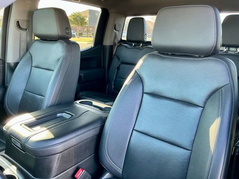 Used 2021 GMC Sierra 1500 SLT image 41