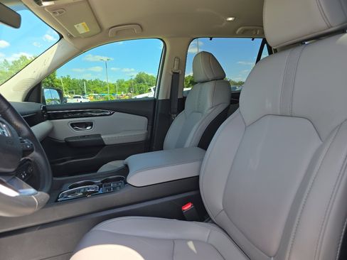 Used 2025 Honda Pilot EX-L image 21