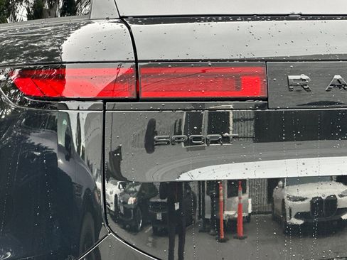 New 2026 Land Rover Range Rover Sport Dynamic SE image 14
