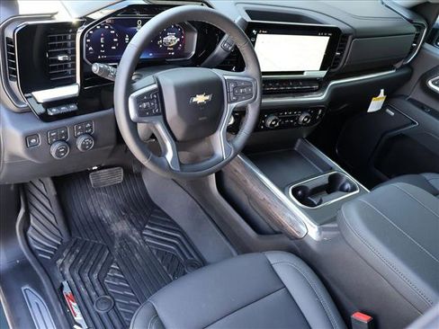 New 2026 Chevrolet Silverado 2500 LTZ w/ LTZ Premium Package AWD/4WD image 3