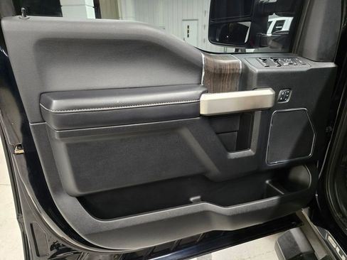 Used 2021 Ford F250 Lariat image 16