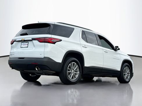 Used 2023 Chevrolet Traverse LT w/ LPO, Cargo Package AWD/4WD image 2