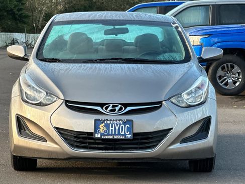 Used 2014 Hyundai Elantra SE image 11