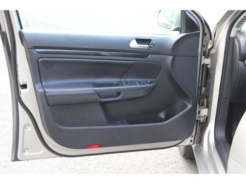 Used 2013 Volkswagen Jetta TDI image 7