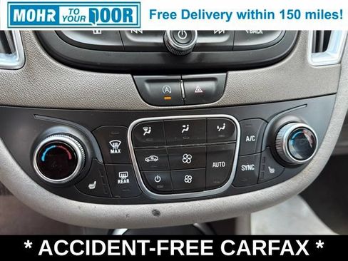 Used 2020 Chevrolet Malibu LT FWD image 22