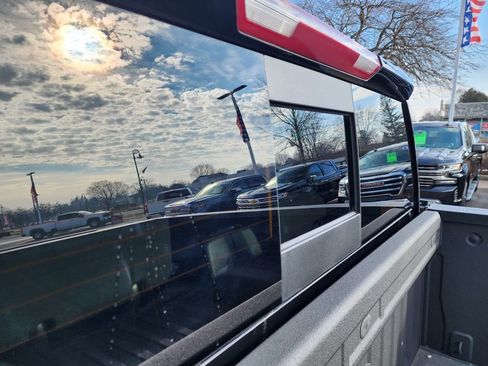 Certified 2022 Chevrolet Silverado 1500 LT Trail Boss w/ Convenience Package II image 17